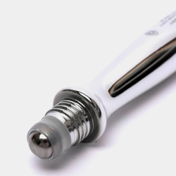 Сыворотка для кожи вокруг глаз с массажным роликом, 15мл