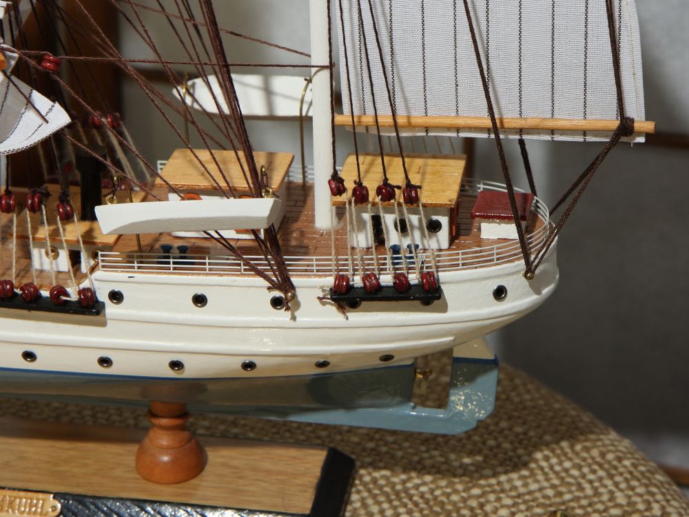 Meteor Lights Модель парусника ''Statsraad lehmkuhl'