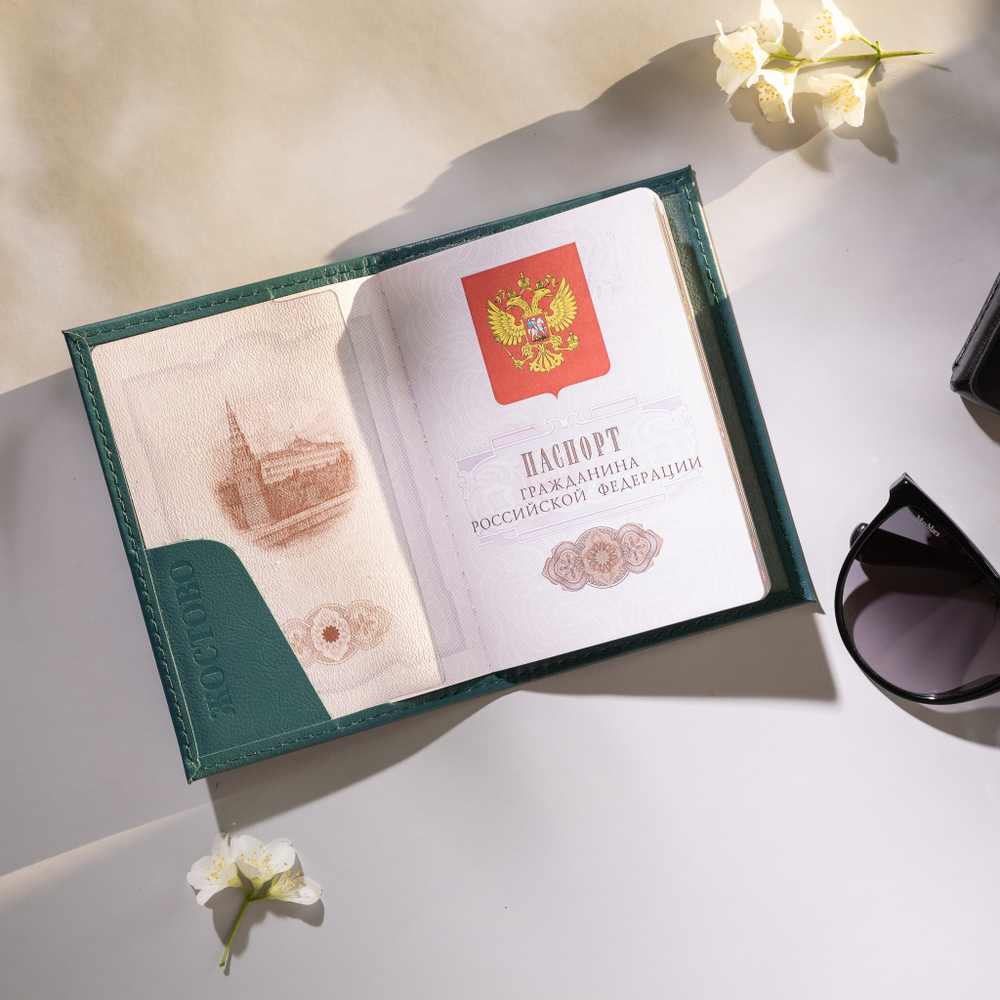 Обложка на паспорт кожаная Жостово