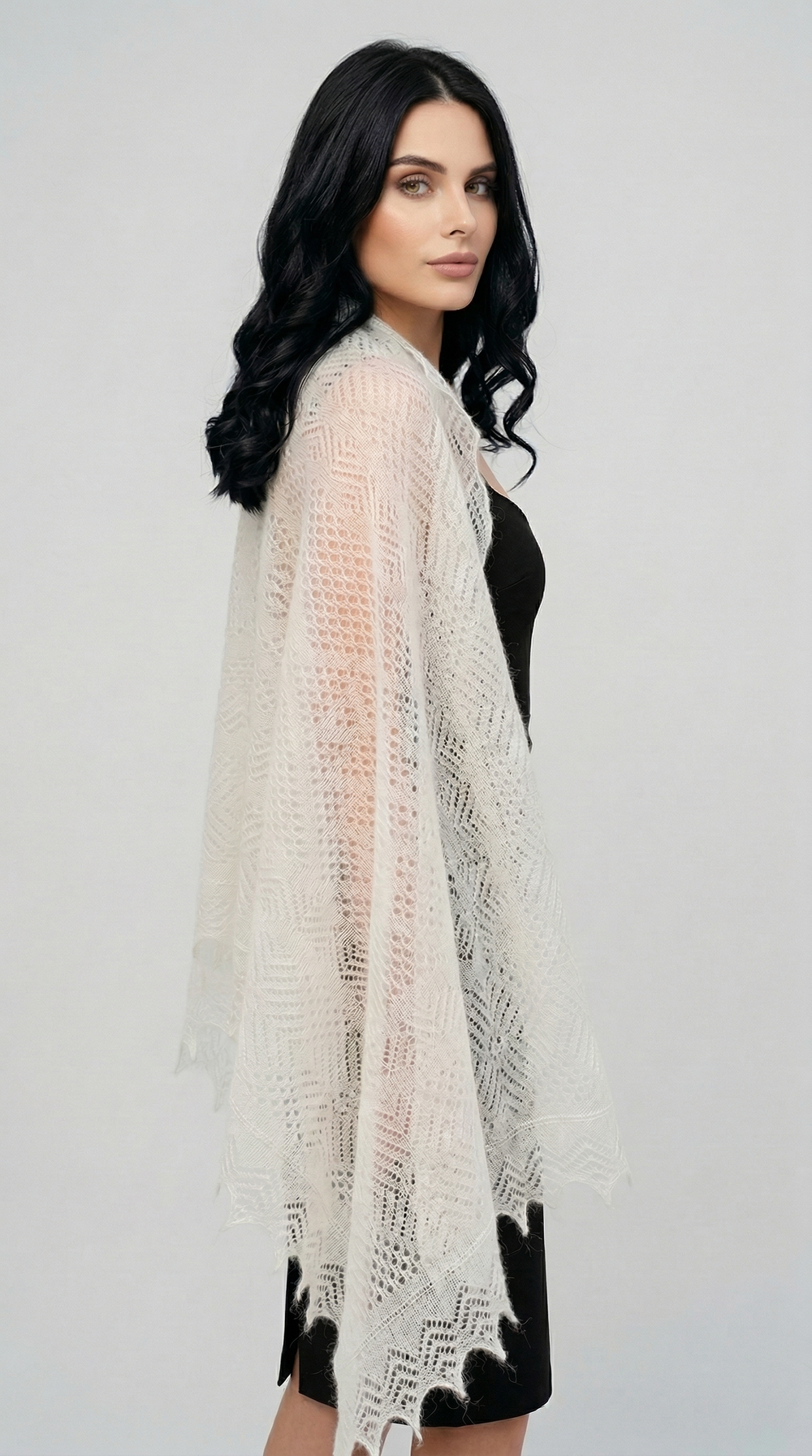 Оренбургский пуховый палантин с шелком АШ16070-02 экрю