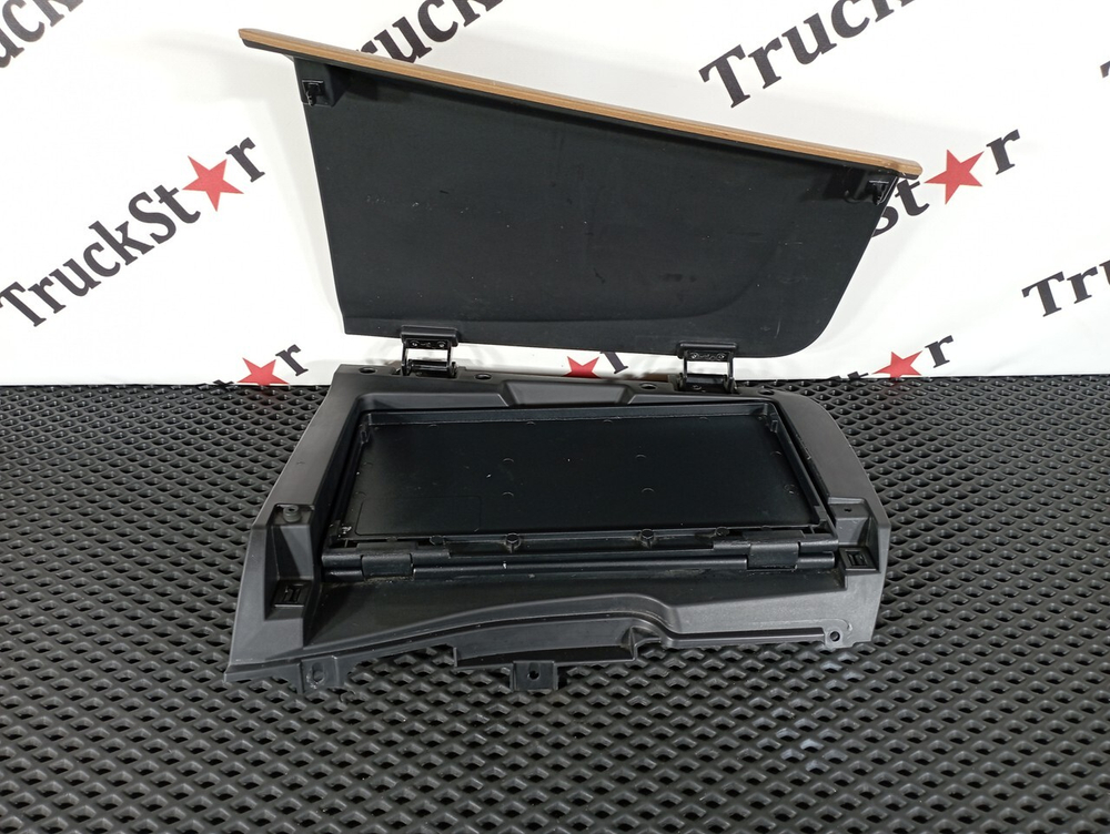 Столик салона кабины  2023г.