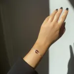 Браслет Meridian I с вишневым янтарем