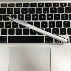 Перьевая ручка Muji Aluminum Round Shaft (перо Fine)