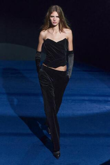 ZARA БАРХАТНЫЙ ТОП БЕЗ БРЕТЕЛЕЙ — ZW COLLECTION, ЧЕРНЫЙ