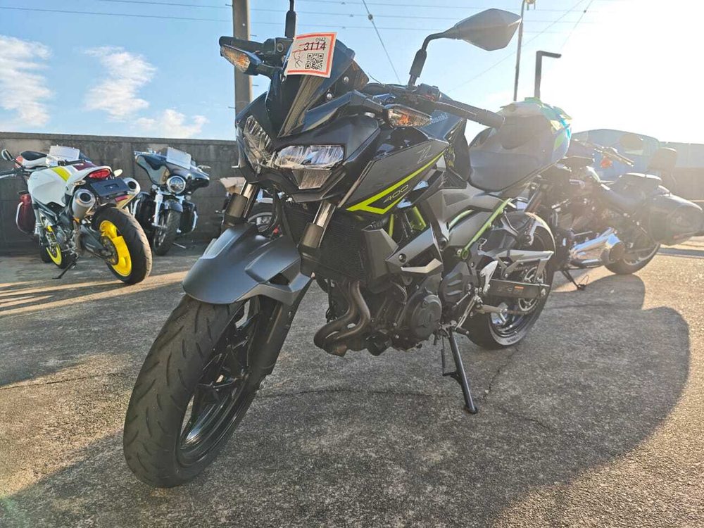 Kawasaki Z400 2023