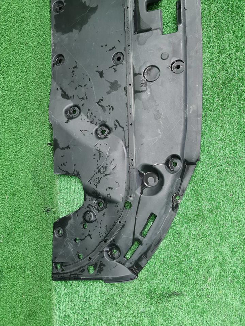 Кожух замка капота Tank 500 (2021-н.в.)