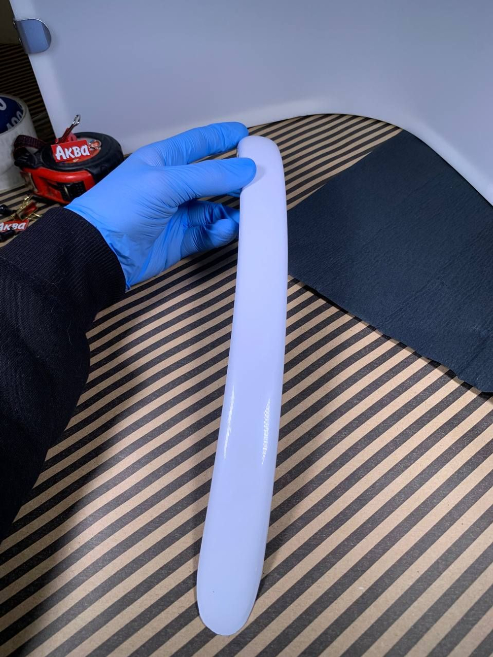 Ручка для холодильника Атлант 1704 нижняя 331603304500 +накладка