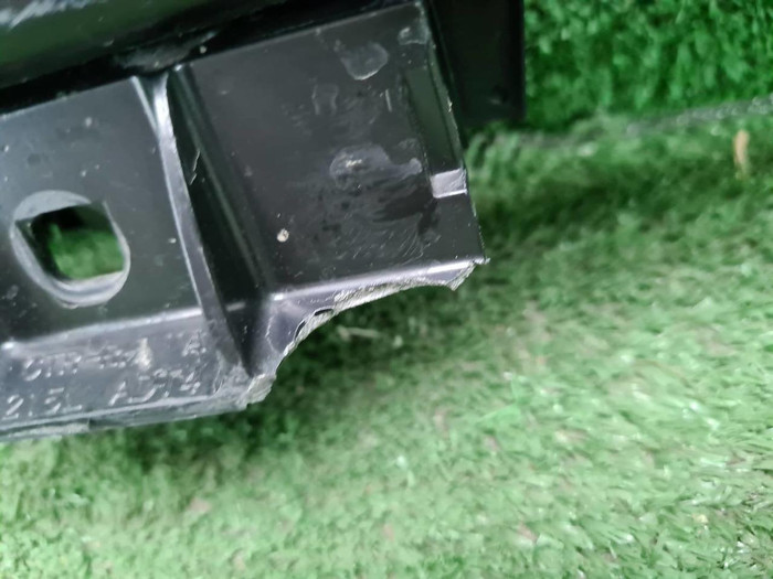 Рейлинг правый Toyota Land Cruiser 200 (2015-2021)