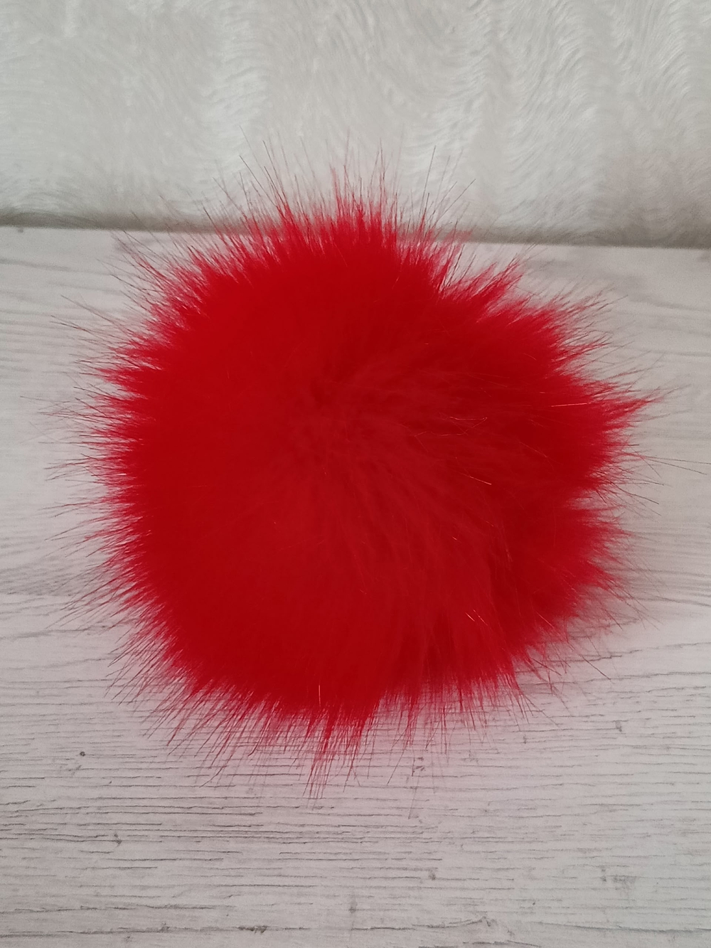 Помпон из искусственного меха, цвет: Ярко красный