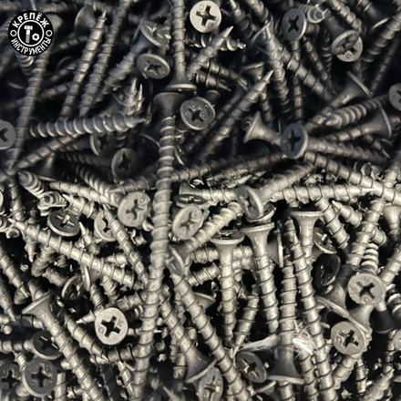 Саморез чёрный по дереву