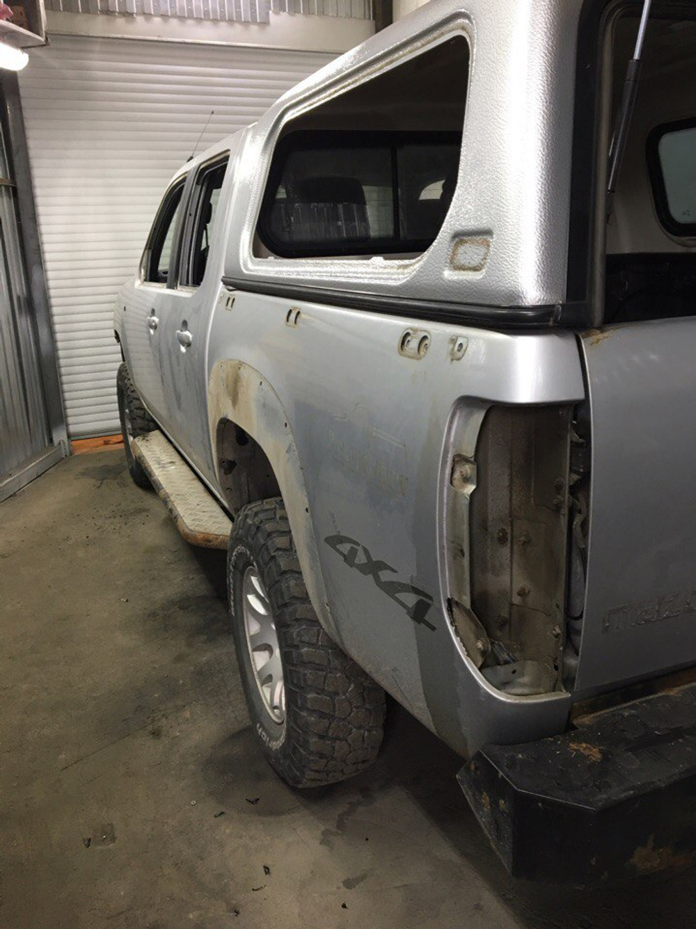 Покраска Раптором Mazda BT50