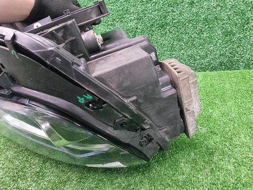 Фара правая Mercedes GLB X247 (2019-2023) LED