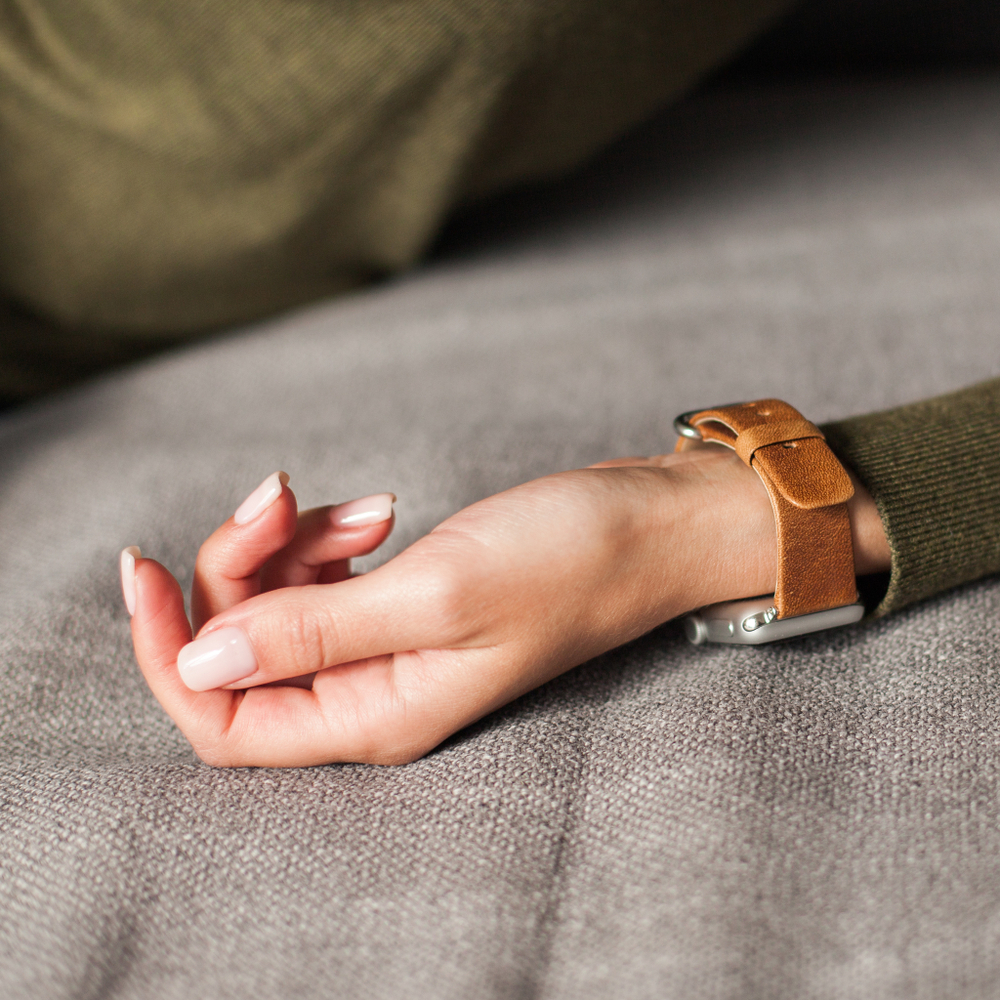 Ремешок кожаный для Apple Watch 42/44mm Classic цвета бежевый винтаж