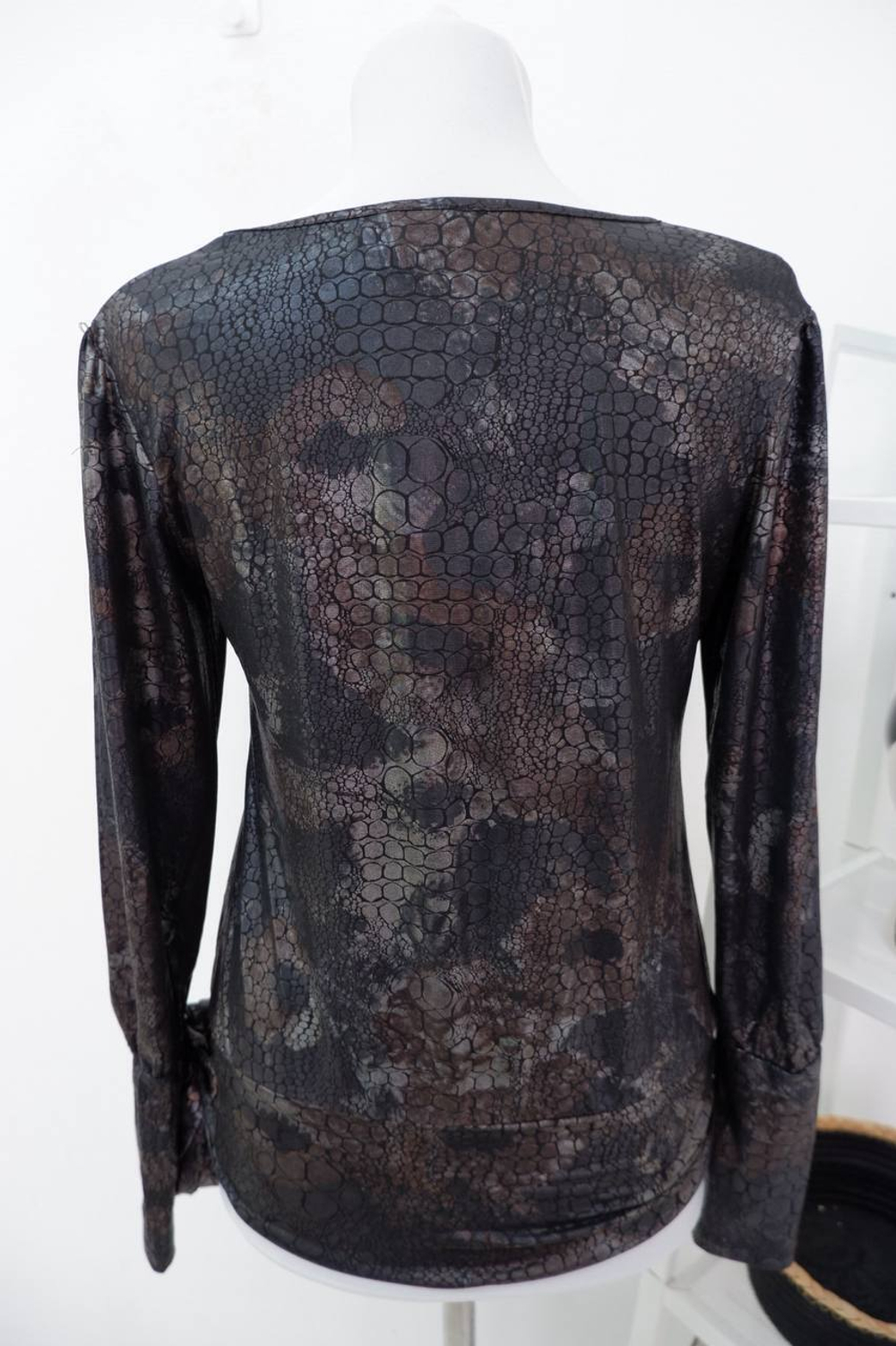 Кофта Tutachi с ярким принтом 40 размер