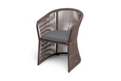 "Романо" стул плетеный из роупа, каркас алюминий коричневый (RAL8016) муар, роуп коричневый круглый, ткань темно-серая 027