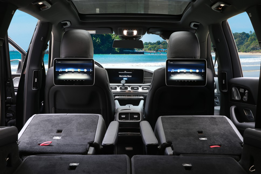 Комплект из 2-х мониторов в Mercedes-Benz С/E/S/GLS/Vito/V260/G - Radiola RDL-1168 Benz с сенсорным экраном 11.6” (Full HD 1920x1280, Android 11, 8+128Gb, 4G)