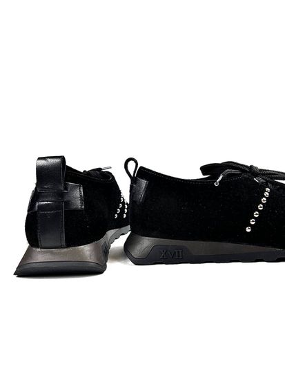 Кроссовки женские