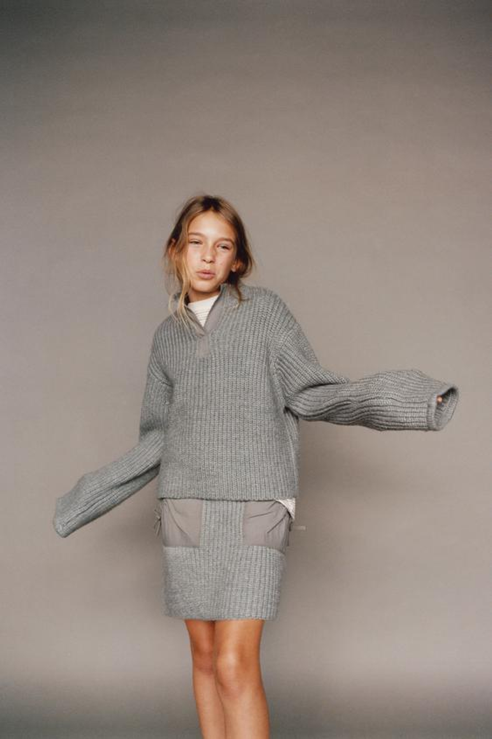 ZARA ТРИКОТАЖНЫЙ СВИТЕР, СЕРЫЙ / СИНИЙ