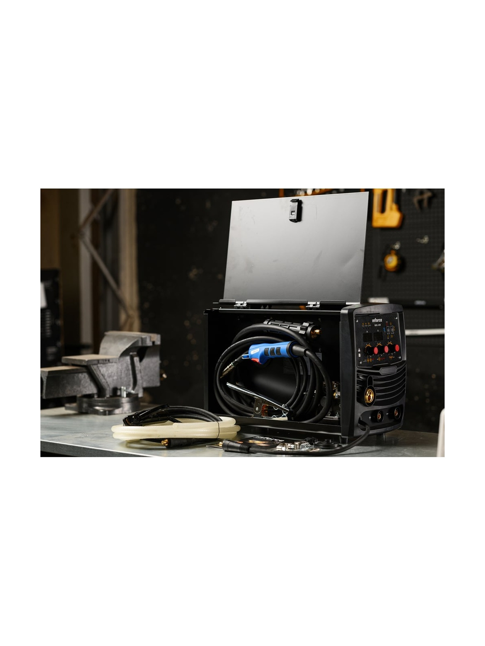 Сварочный полуавтомат-инвертор (200 A; EURO; ПВ 75%) Inforce MIG-200 04-08-03