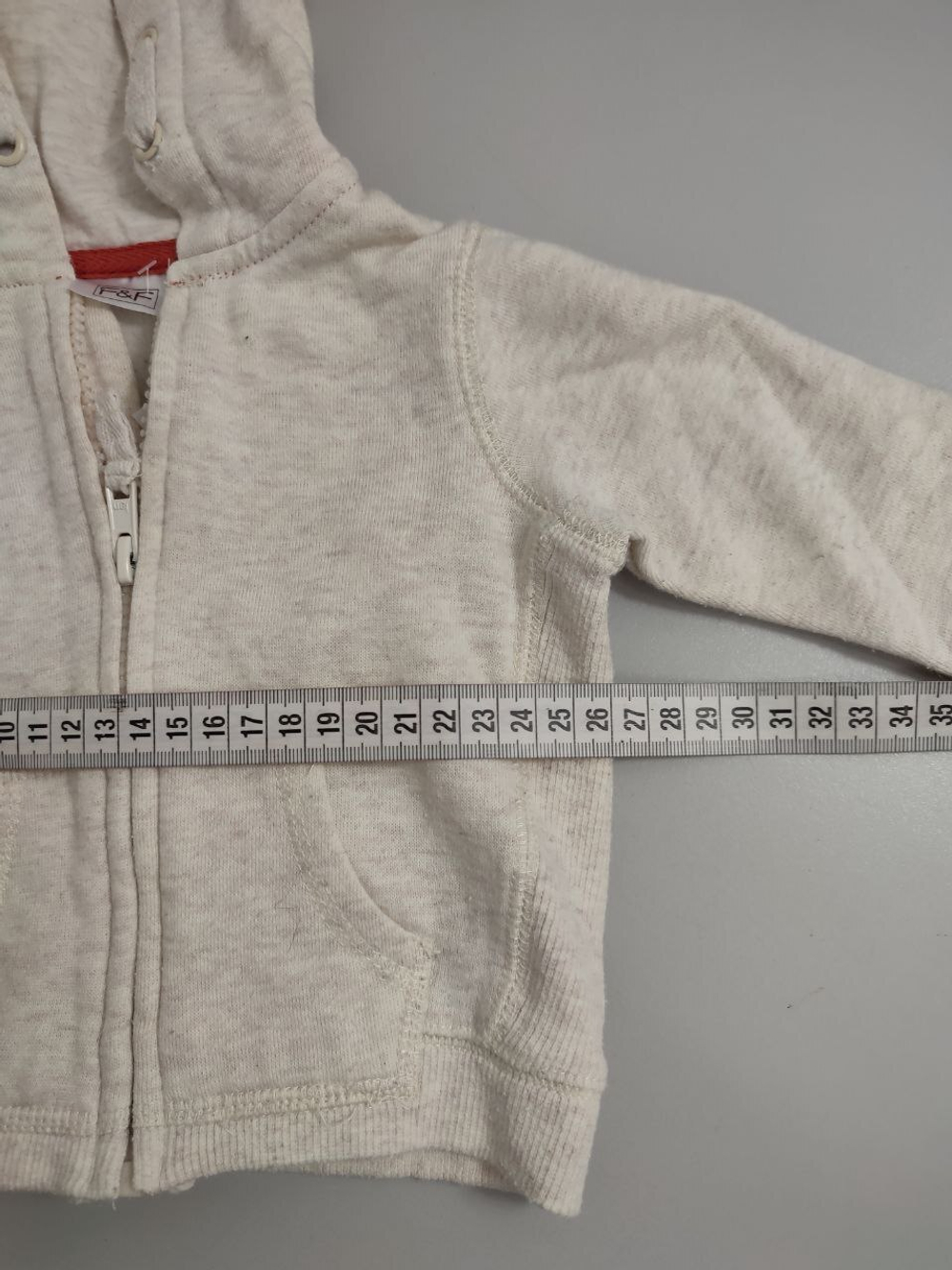 Джемпер F&F стильный на 3 месяца