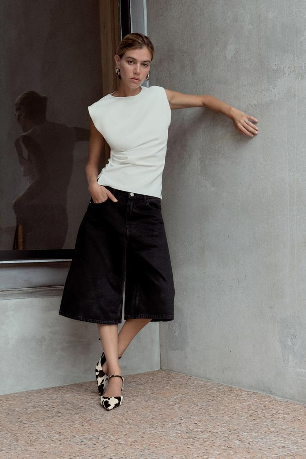 ZARA ТОП ИЗ ШИФОНА СО СБОРКАМИ, ЭКРЮ