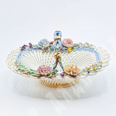 Фруктовница. Ваза для фруктов. Плетеный фарфор. Испания. Сер. XX в.