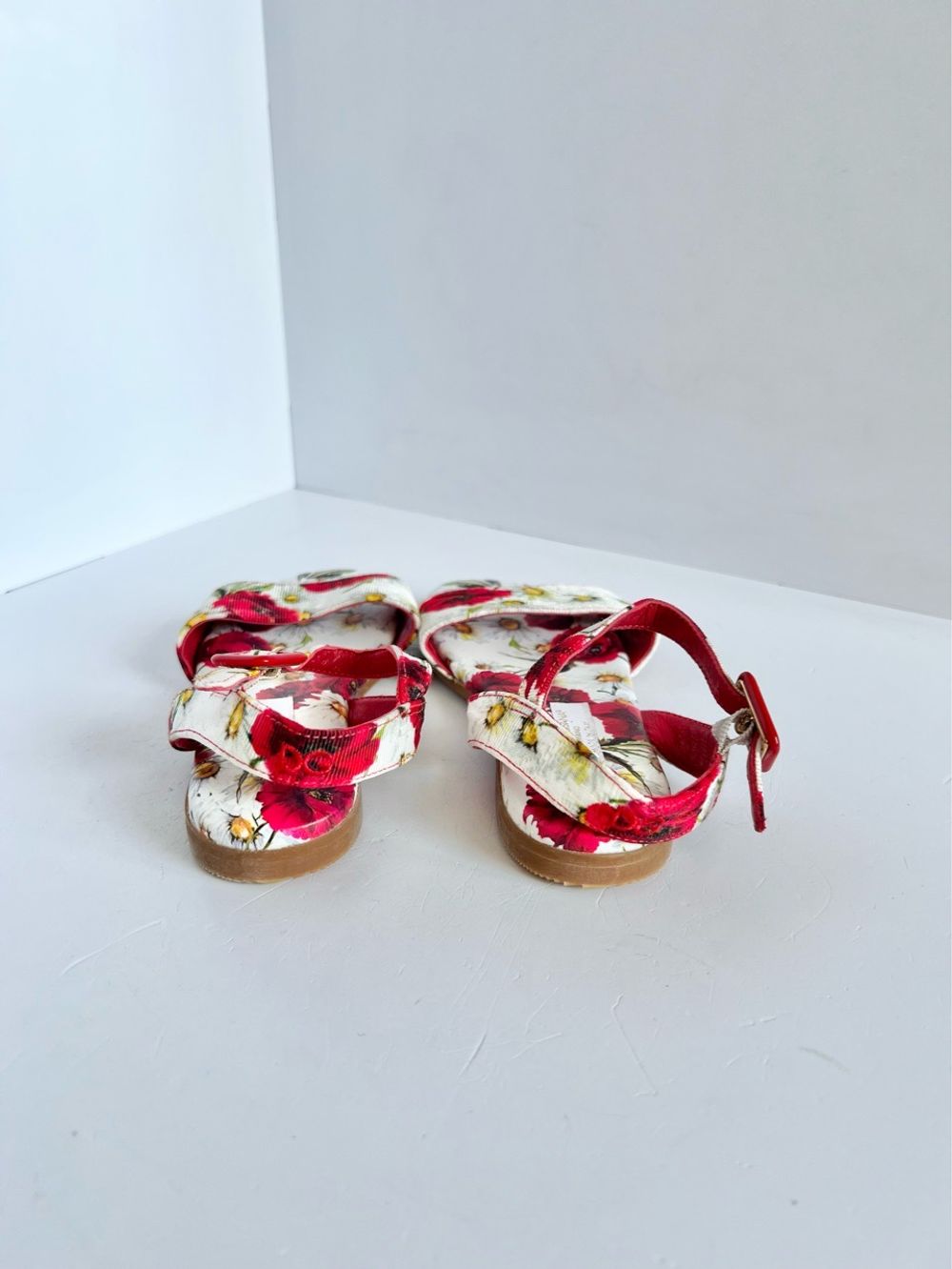 Новые сандалии Dolce&Gabbana, 27