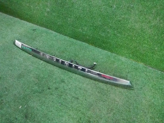 Молдинг крышки багажника Infiniti QX60 (2016-2020)