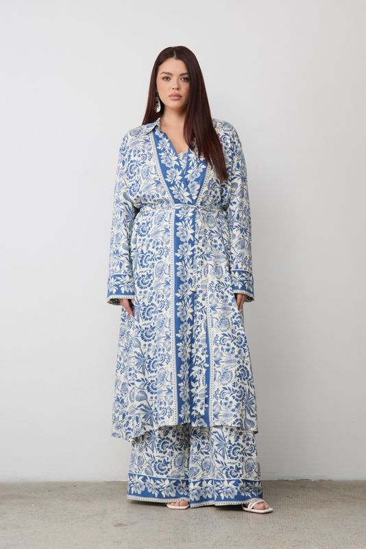 Кимоно удлиненное с орнаментом, синий с белым