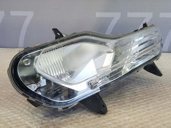 ПТФ правая c дефектом Ford Kuga 2 (CBS)  Б/У Оригинал cv4413b220ae