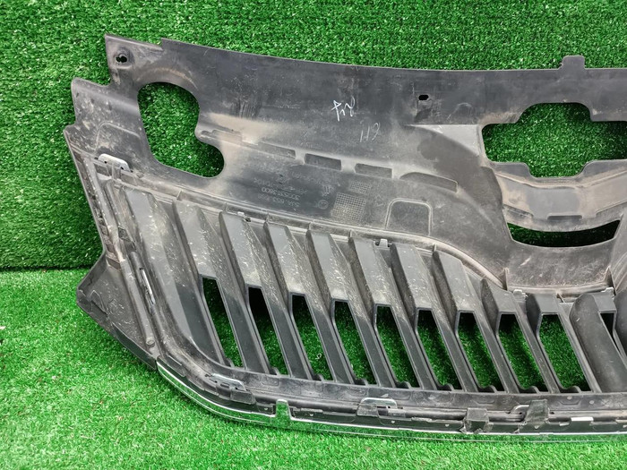 Решетка радиатора Skoda Rapid 1 (2012-2020)