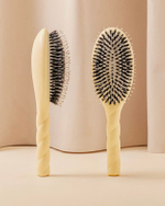 La Bonne Brosse Массажная расческа для волос N 03 Essential Sensitive Scalp Brush - Creamy White