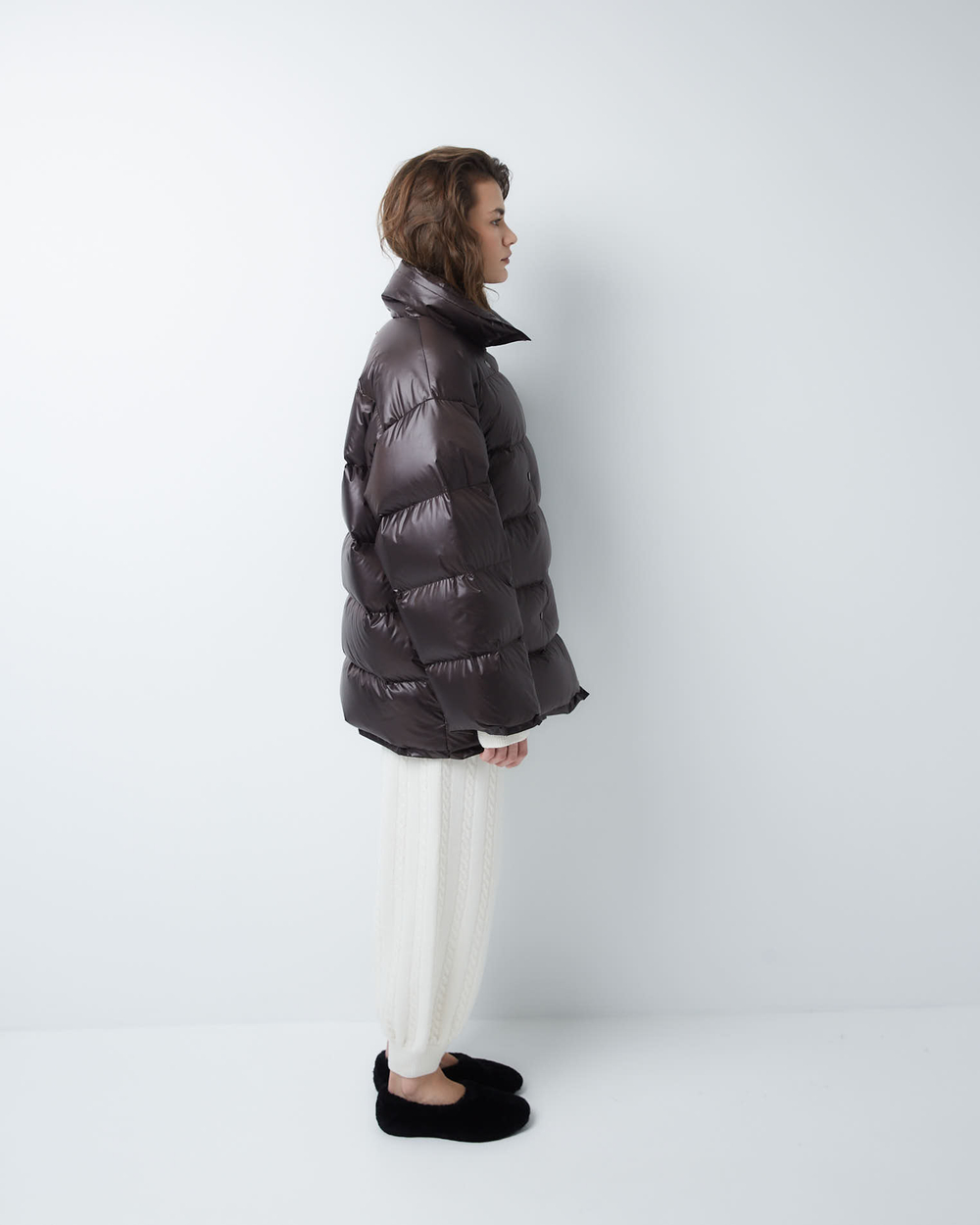 Пуховик двубортный укороченный темный шоколад