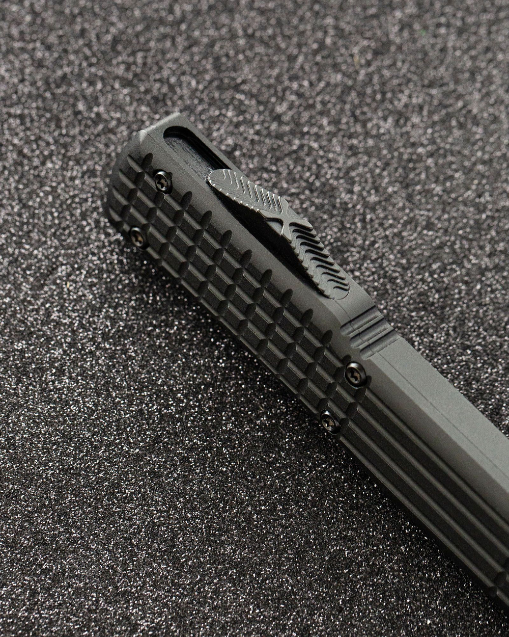 Автоматический складной нож SteelBro Ultra Delta Frag Fluted Standart DLC Nickel Boron Signature Series VG-10 121D-1NB (черный-черный)