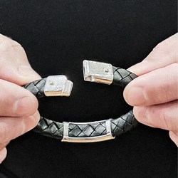 Кожаный браслет с магнитным замком Плас.чекан.12х5