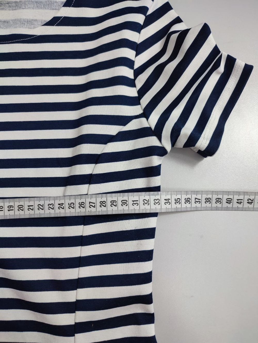 Платье H&M в полоску 40 размер