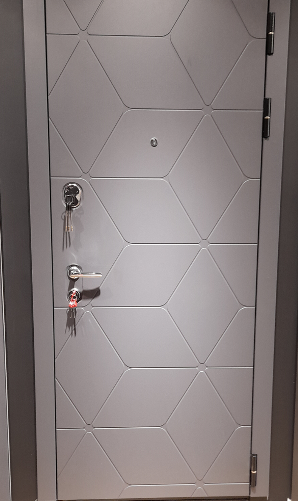 Входная металлическая дверь Лабиринт Cosmo 2К (Космо ) с Зеркалом Максимум Грей софт