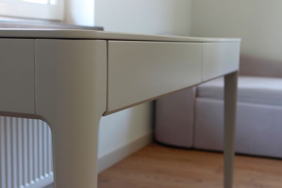 Стол письменный Type 140*70 см (светло-серый)