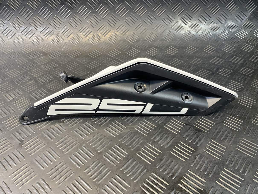 Пластик задний левый KTM 250 Duke 2020 JP181004