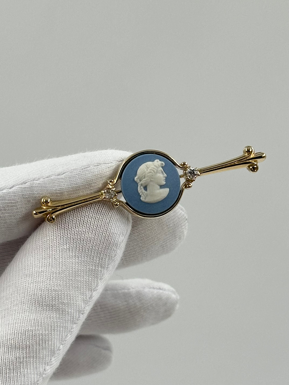 Брошь Wedgwood