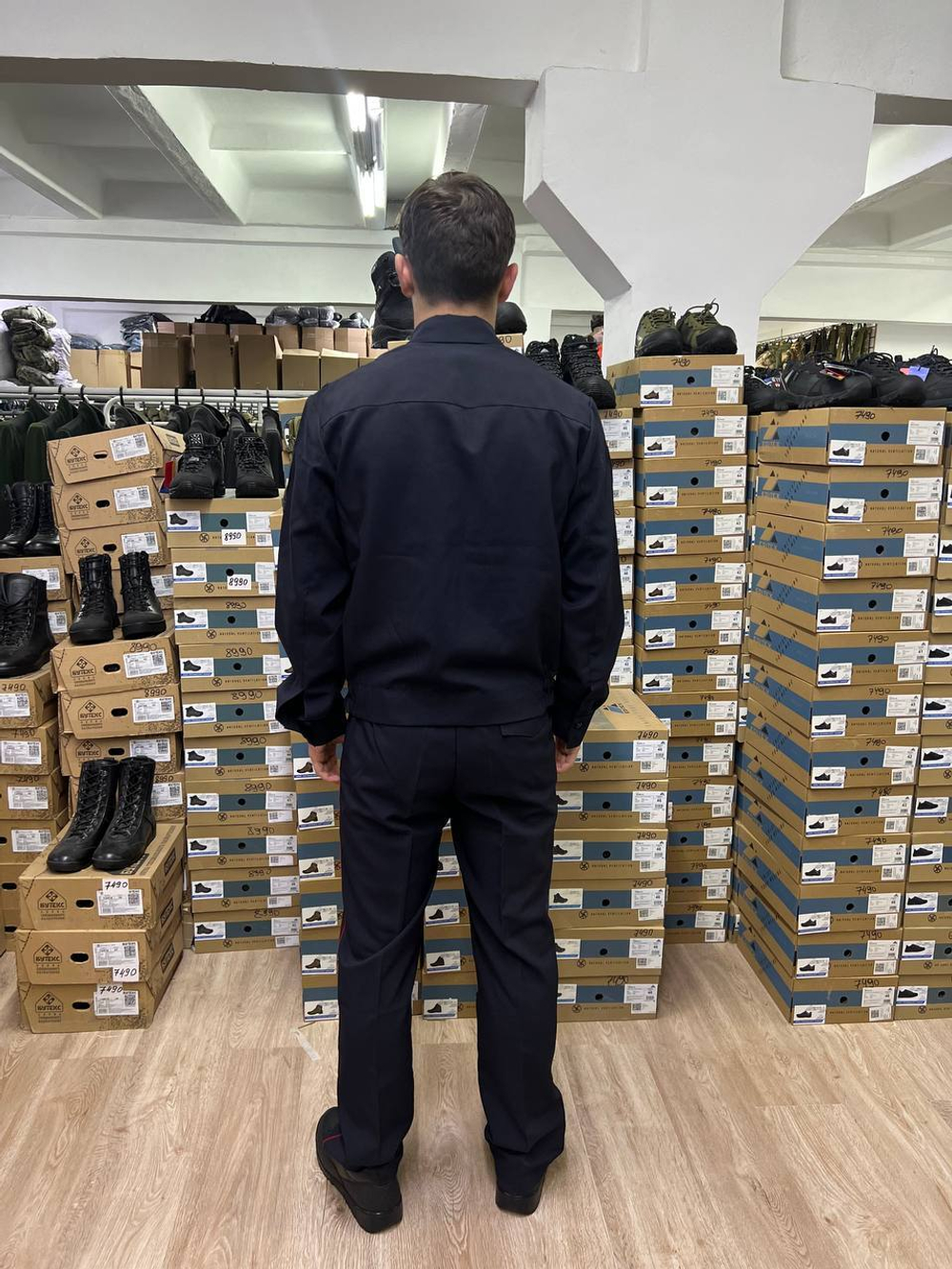 Летний полицейский костюм