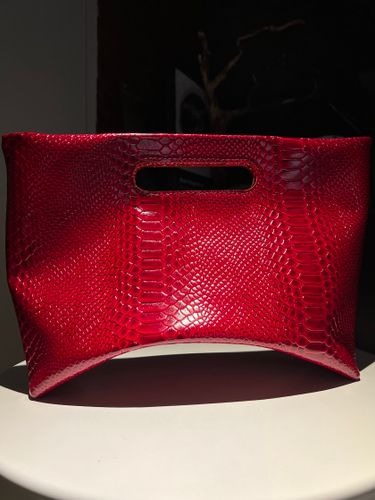 Сумка Луна питон кармин