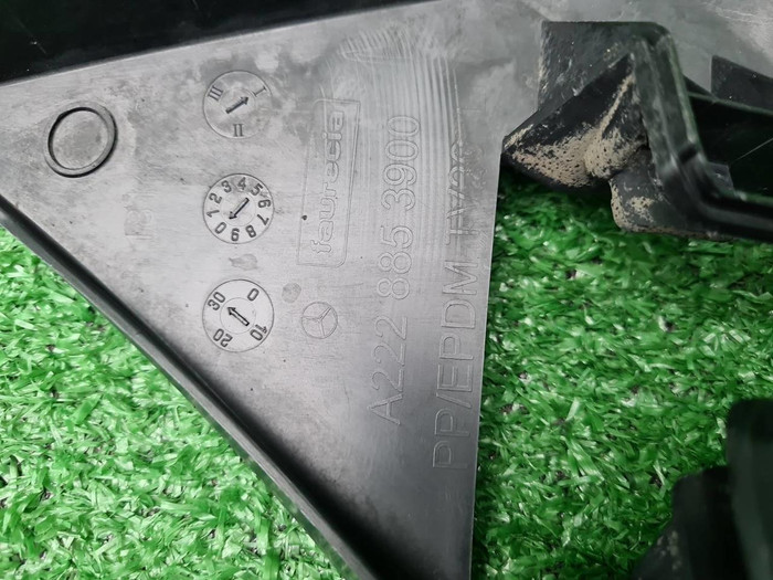 Кронштейн перед. бампера Mercedes S w222 17-20 AMG