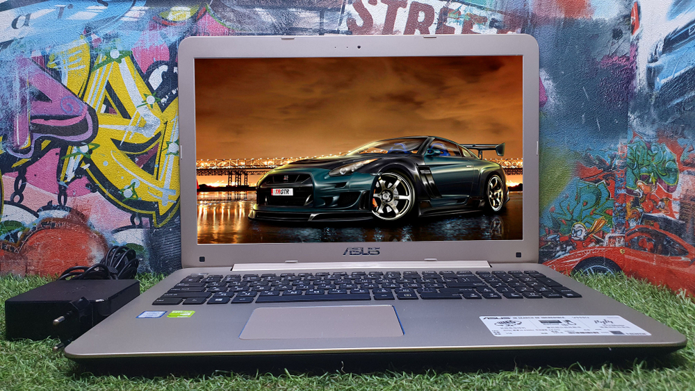 Ноутбук ASUS i5-6/12Gb/940MX 2Gb