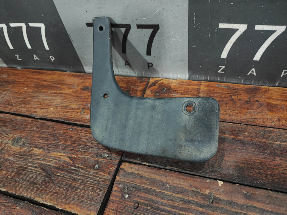 Брызговик передний правый Kia Soul 3 (SK3) 19-нв Б/У Оригинал 86832K0000