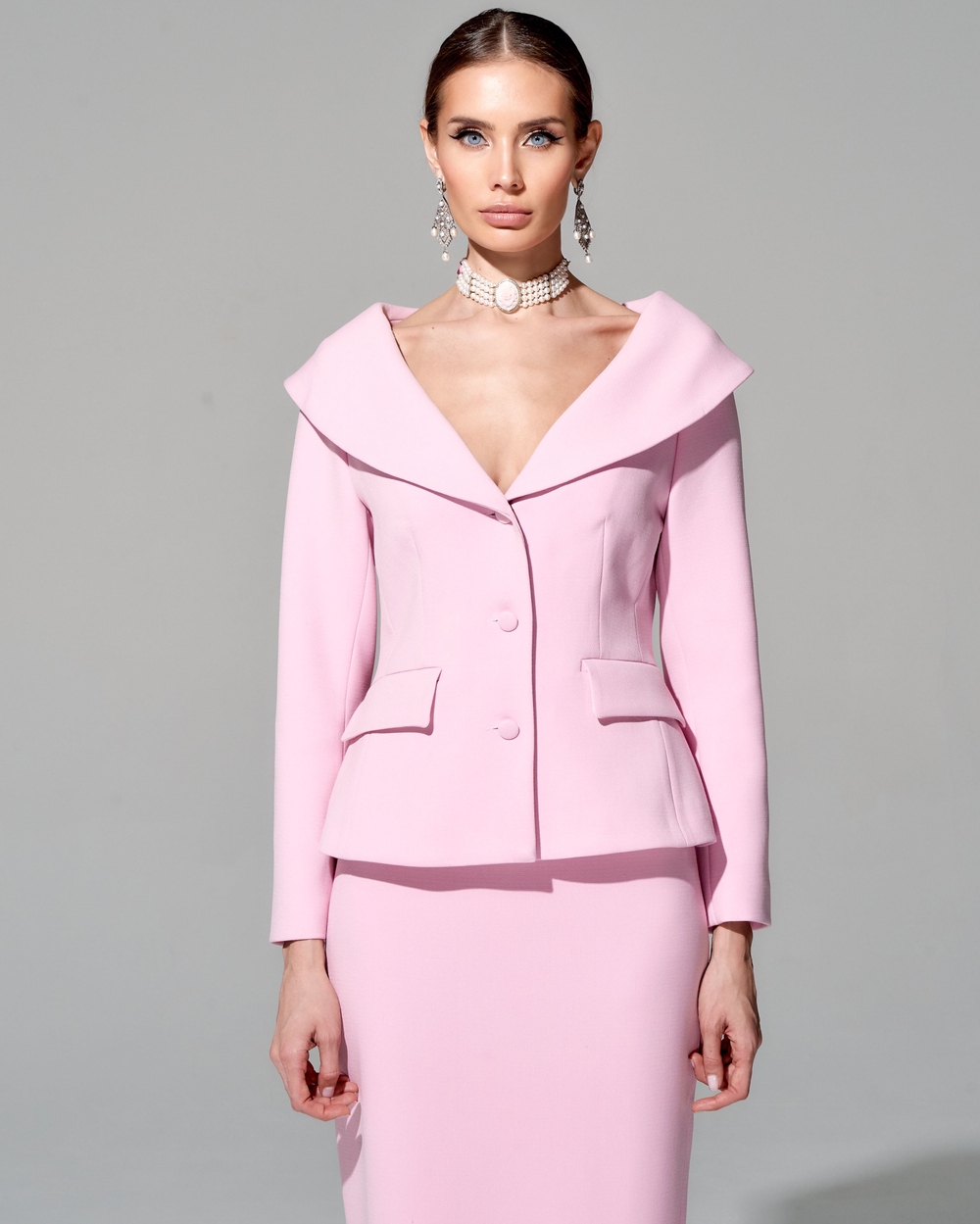 Приталенный жакет из итальянского крепа