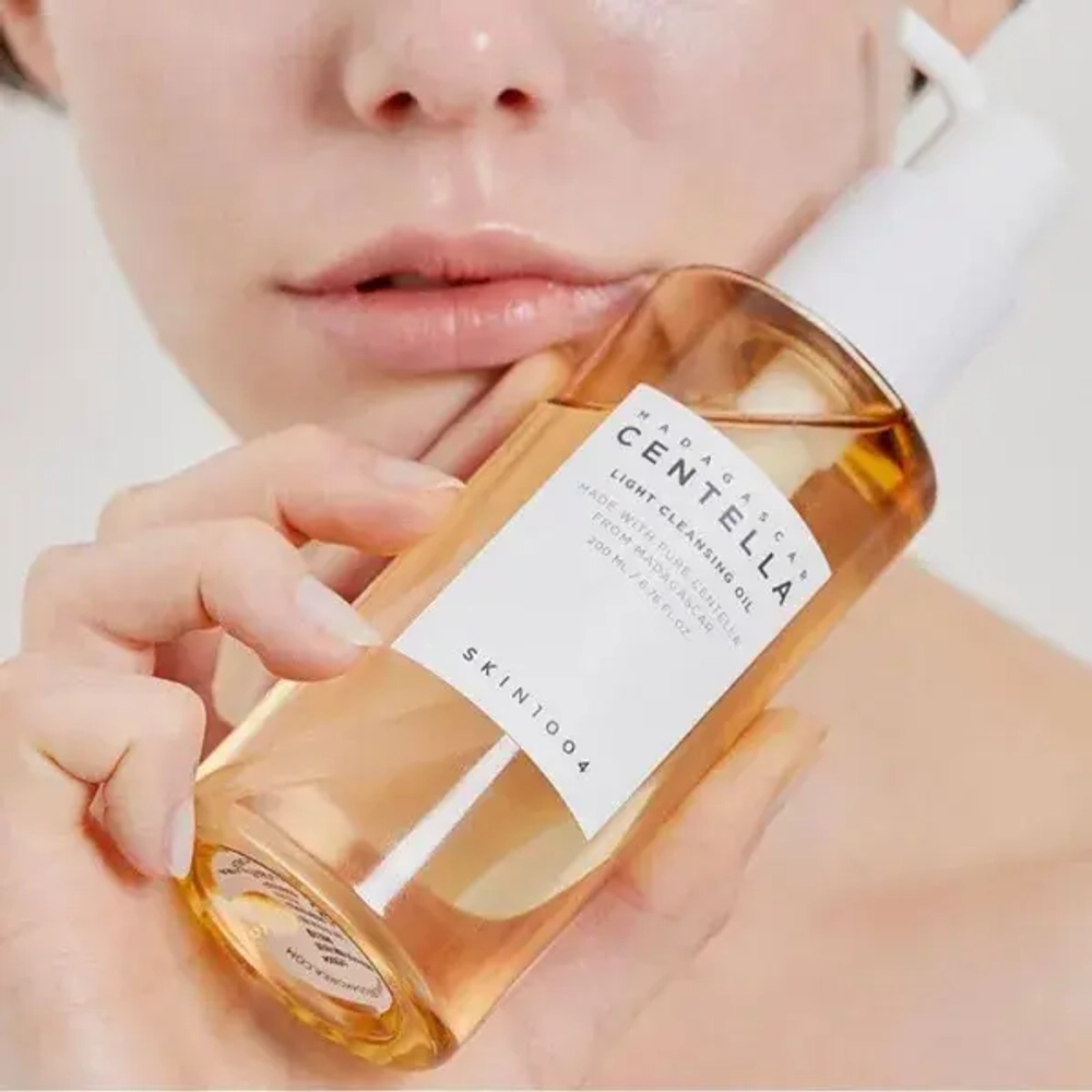 SKIN1004 Успокаивающее гидрофильное масло с центеллой Madagascar Centella Light Cleansing Oil (200 мл)