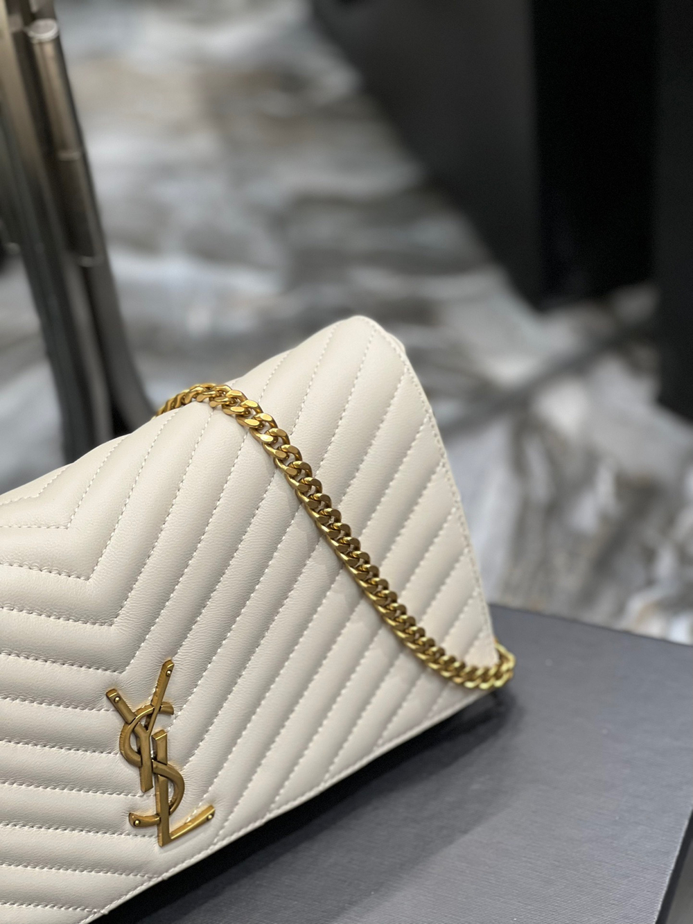 Saint Laurent Kate 99 Bag 26 cm