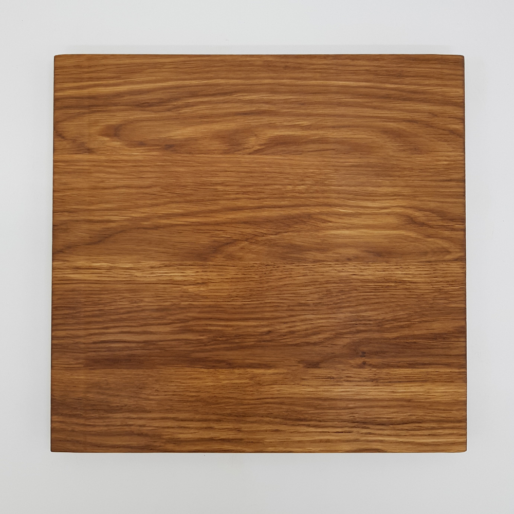 Доска для подачи прямоугольная; дуб; H=25;L=300,B=290мм.