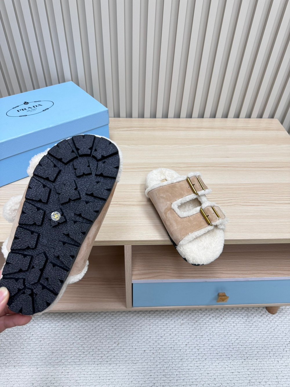 Prada Slides